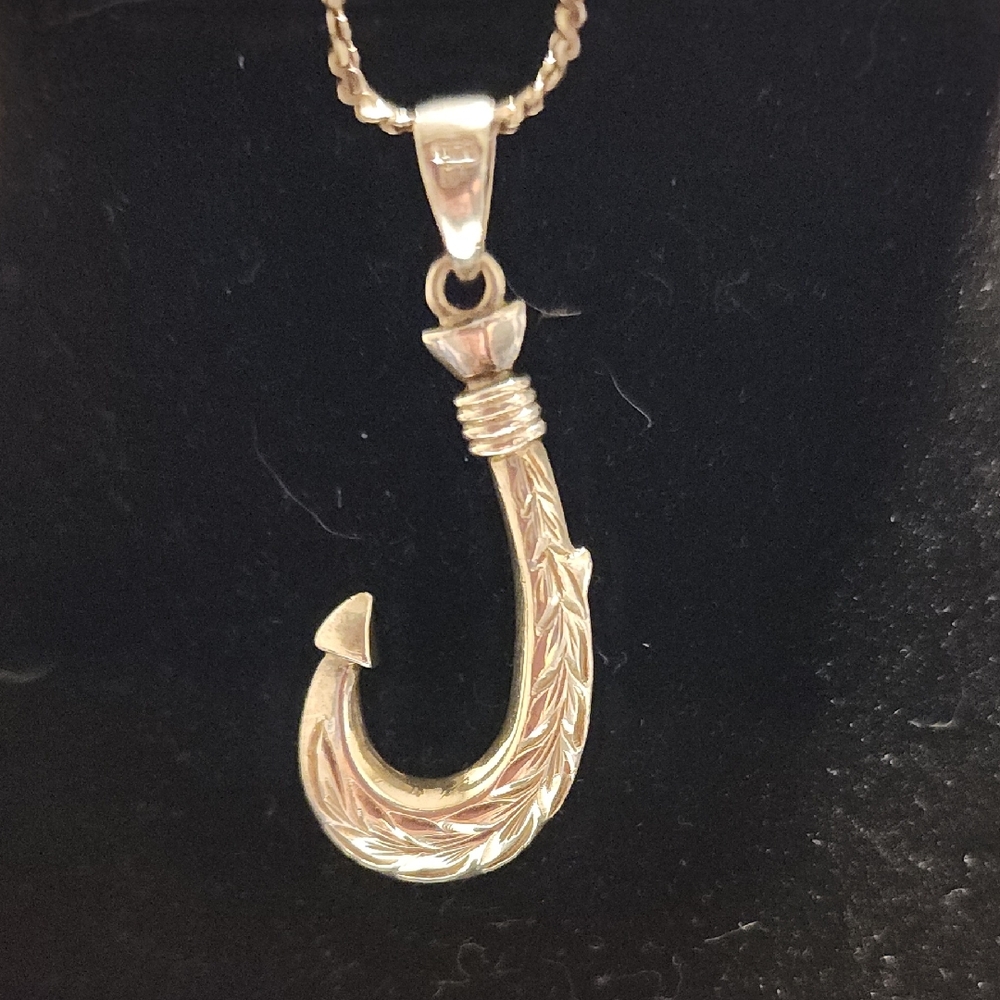 Elegant Silver Fish Hook Pendant Necklace